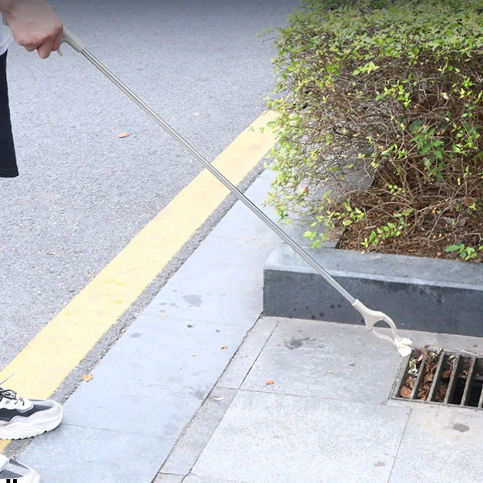 Stainless steel garbage picker tool with 40cm extended reach and push-type handle