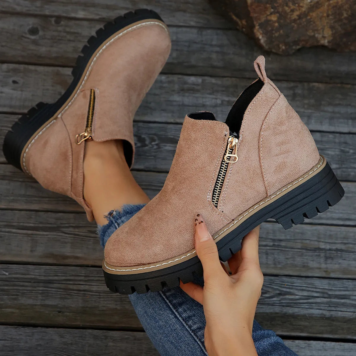 Women's side zipper chunky heel ankle boots in solid colour suede with low tube and round toe