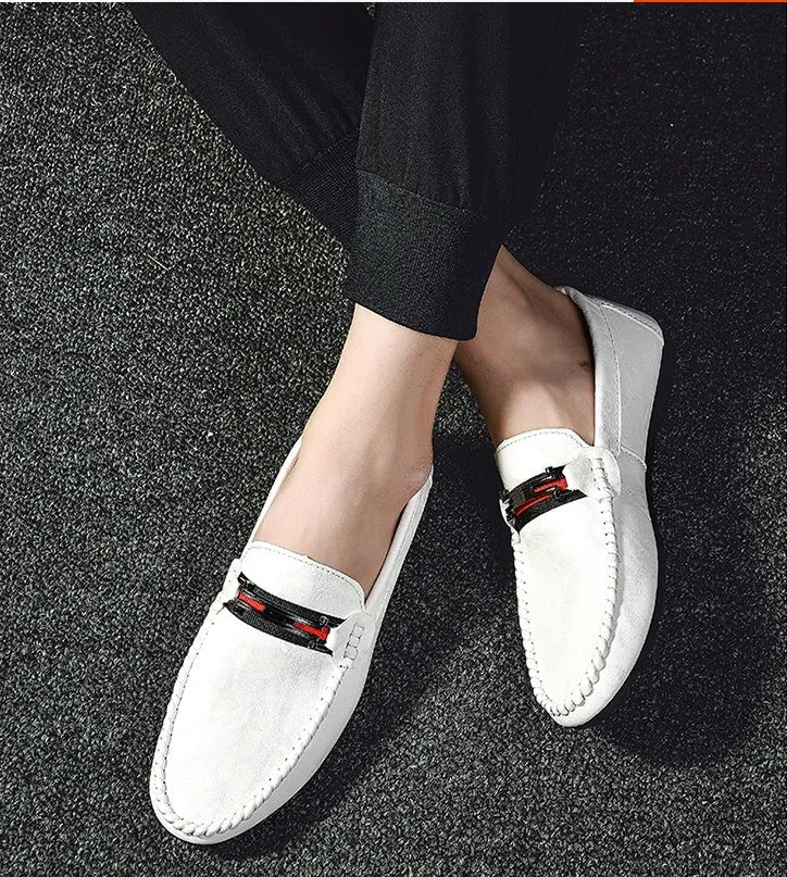 Men's Doudou casual shoes with black PU upper and rubber sole on a light background