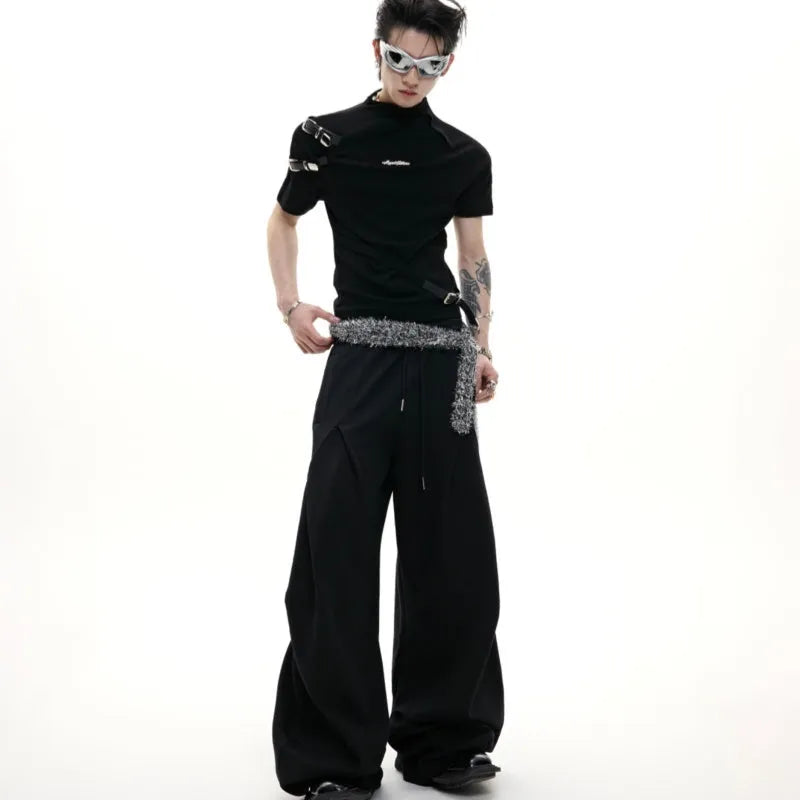 Men's slim fit T-shirt with metal belt design and stand-up collar in cotton