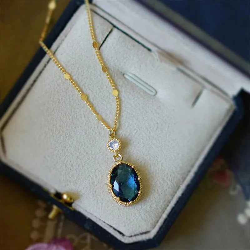 Gold geometric French retro necklace with electroplated copper pendant on chain