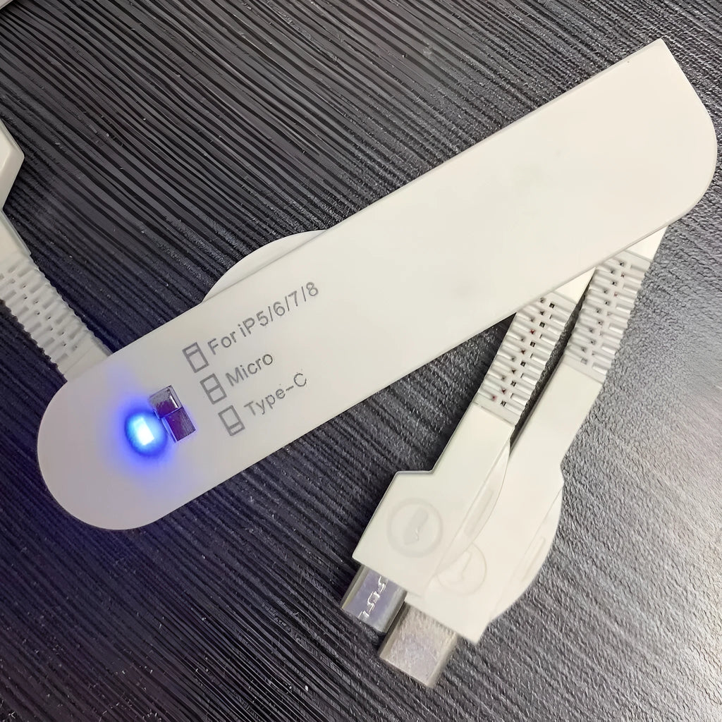 Folding 3-in-1 data cable in black and white with three outputs and indicator light