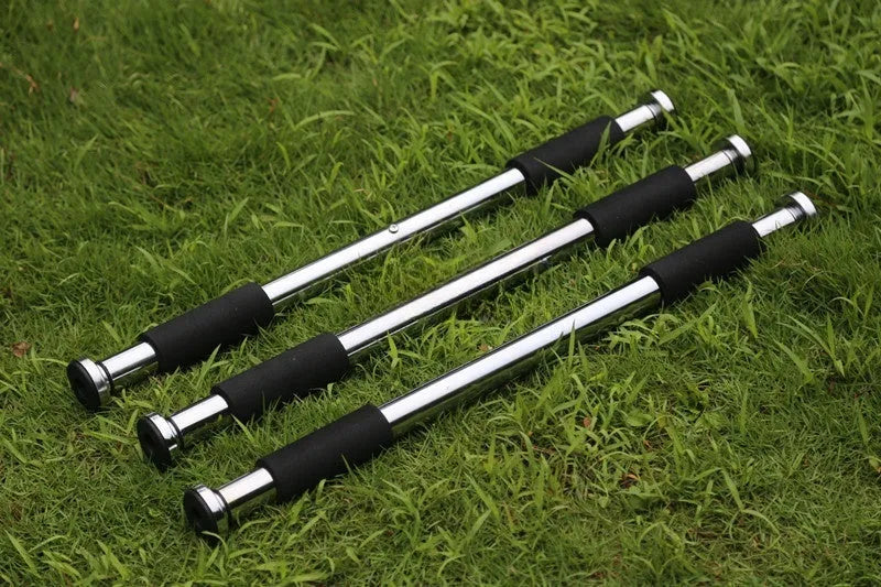 Steel adjustable pull-up bar expanded to full 100cm width for door frame mounting