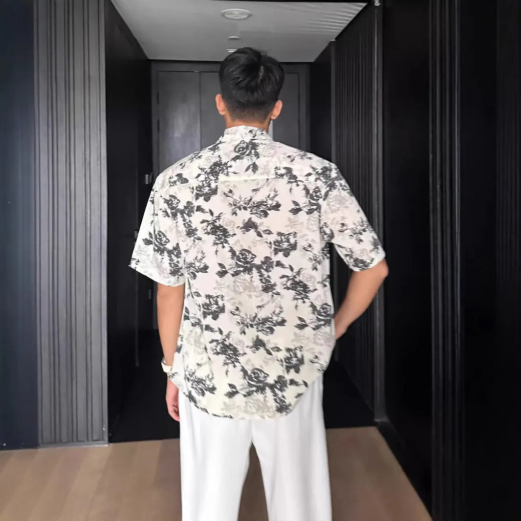 Men's loose casual floral printed short sleeve shirt in black or white
