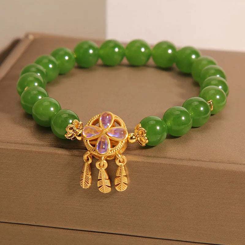 Women's bracelet with green jasper crystal four-leaf clover dream catcher pendant