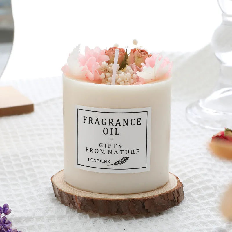 Aromatherapy candle with dried flowers decoration showing approximately 330g size and optional wood chip base