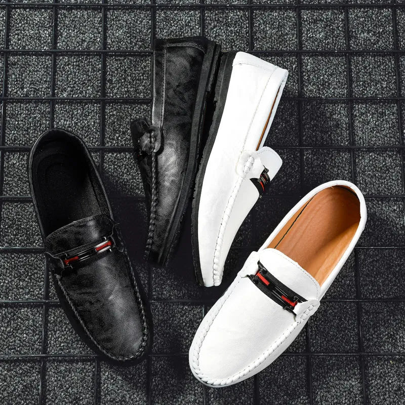Men's Doudou casual shoes with black PU upper and rubber sole on a light background