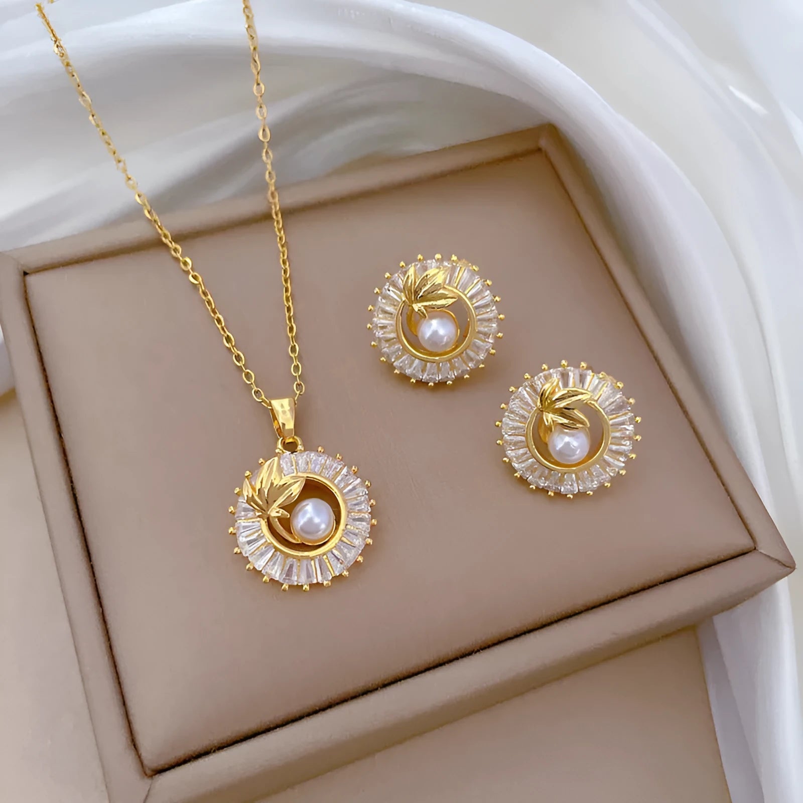 Women's geometric square full diamond round ring leaves design necklace and earrings set in titanium steel and copper.