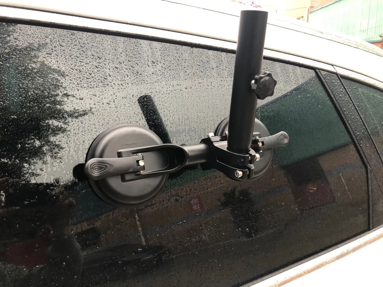 Black off-road car glass sucker flag mount base with round suction cup for vehicle window attachment