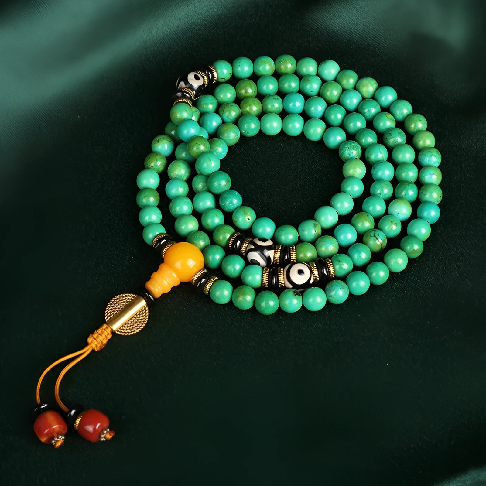 Natural turquoise beaded bracelet with 108 polished 8mm round beads in a national style.