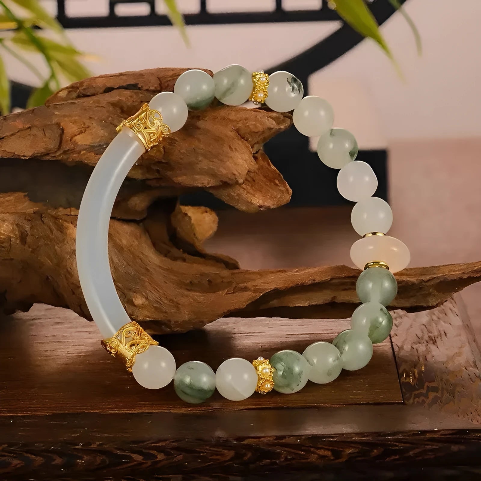 Emerald green Tian Shan Cui women's half bracelet with round national style elements