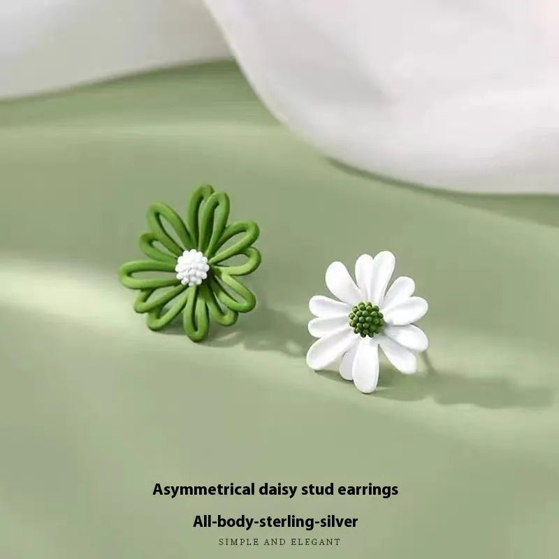 Alloy flower stud earrings in blue and orange, yellow and white, or white and green colour options