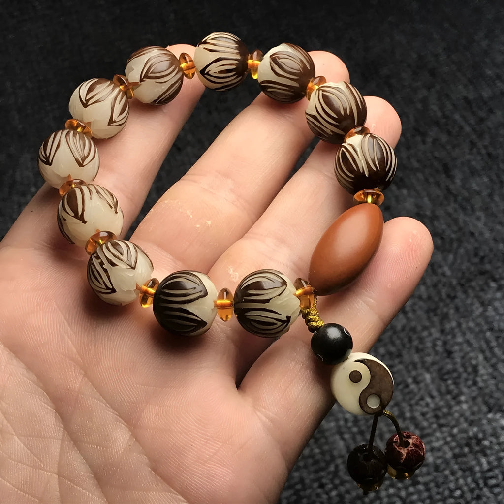 White jade bodhi root carved lotus bracelet in lotus ten thousand words style unisex national style