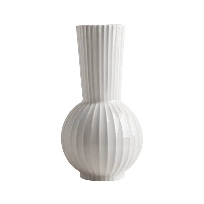 White ceramic ball striped vase with American country styling for table centrepiece decoration