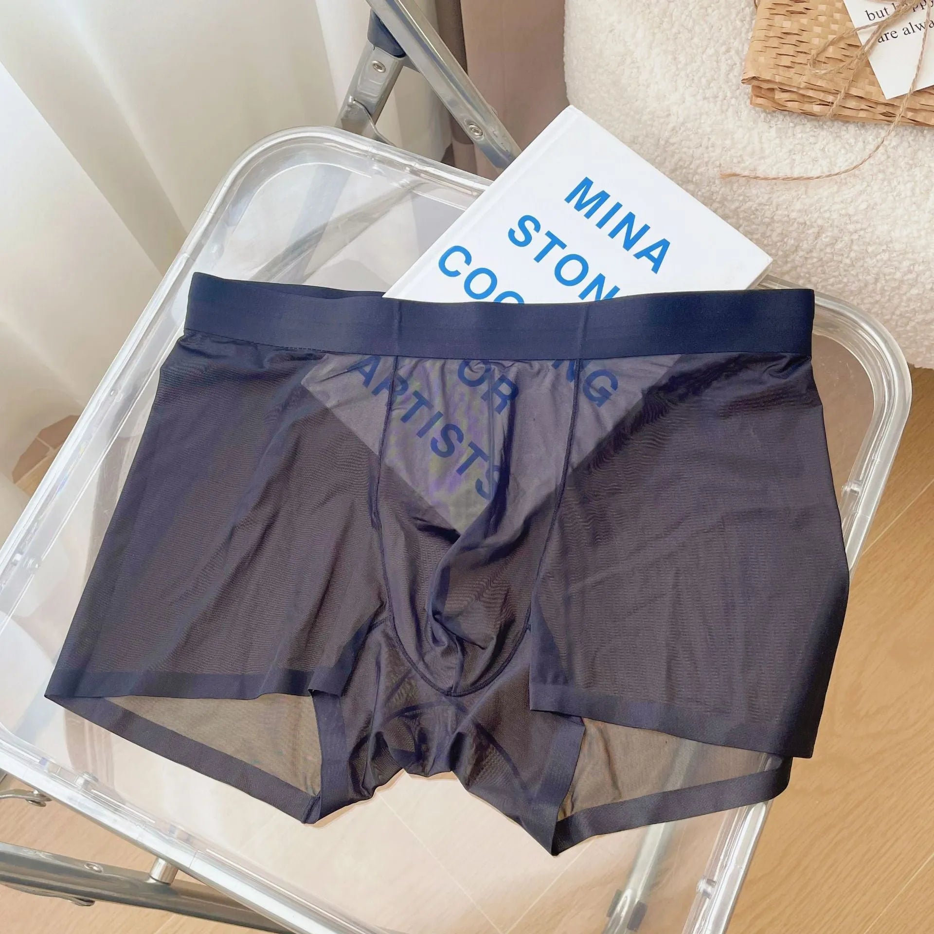 Men's seamless boxer shorts in knitted nylon fabric showing quick-drying breathable construction