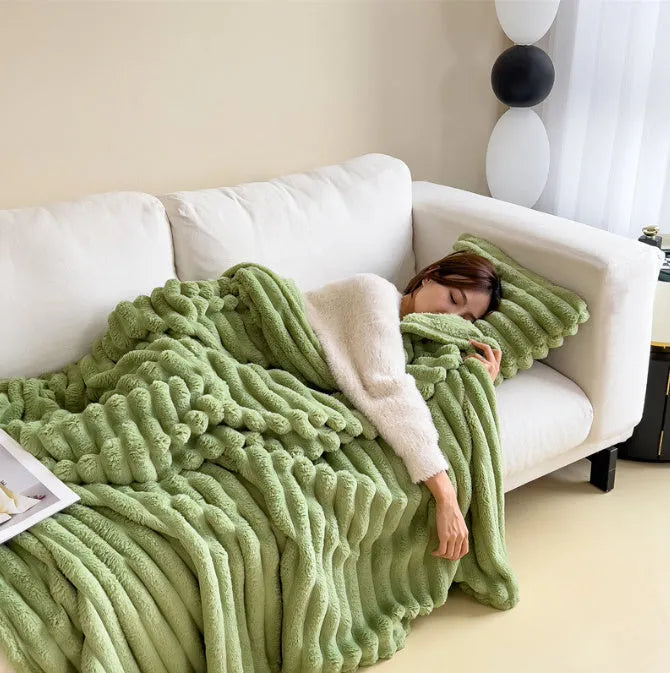 Soft wind bubble velvet faux rabbit fur blanket in a solid colour, showing double-sided thickening texture.