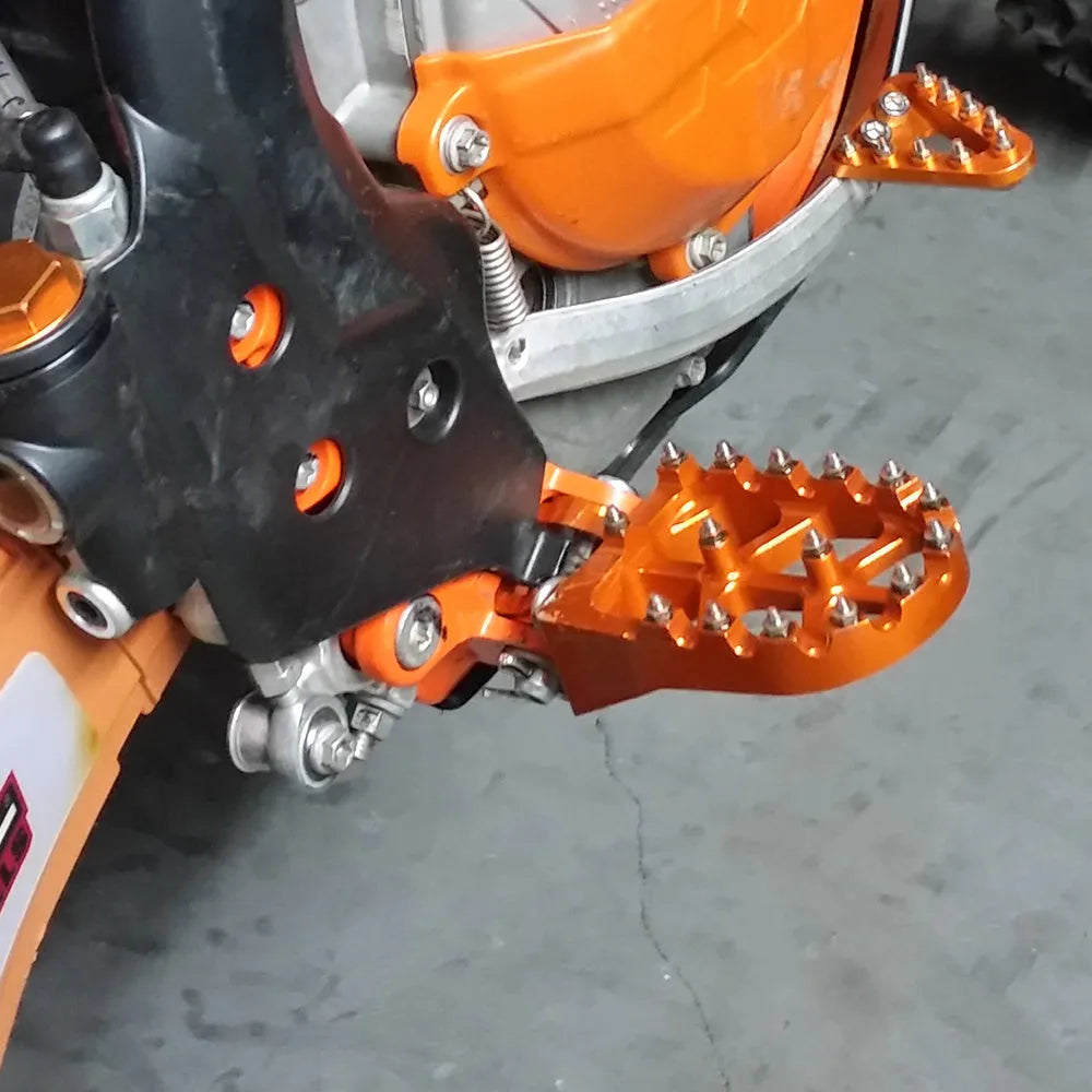 KTM aluminium alloy foot pedal in orange for motocross modification