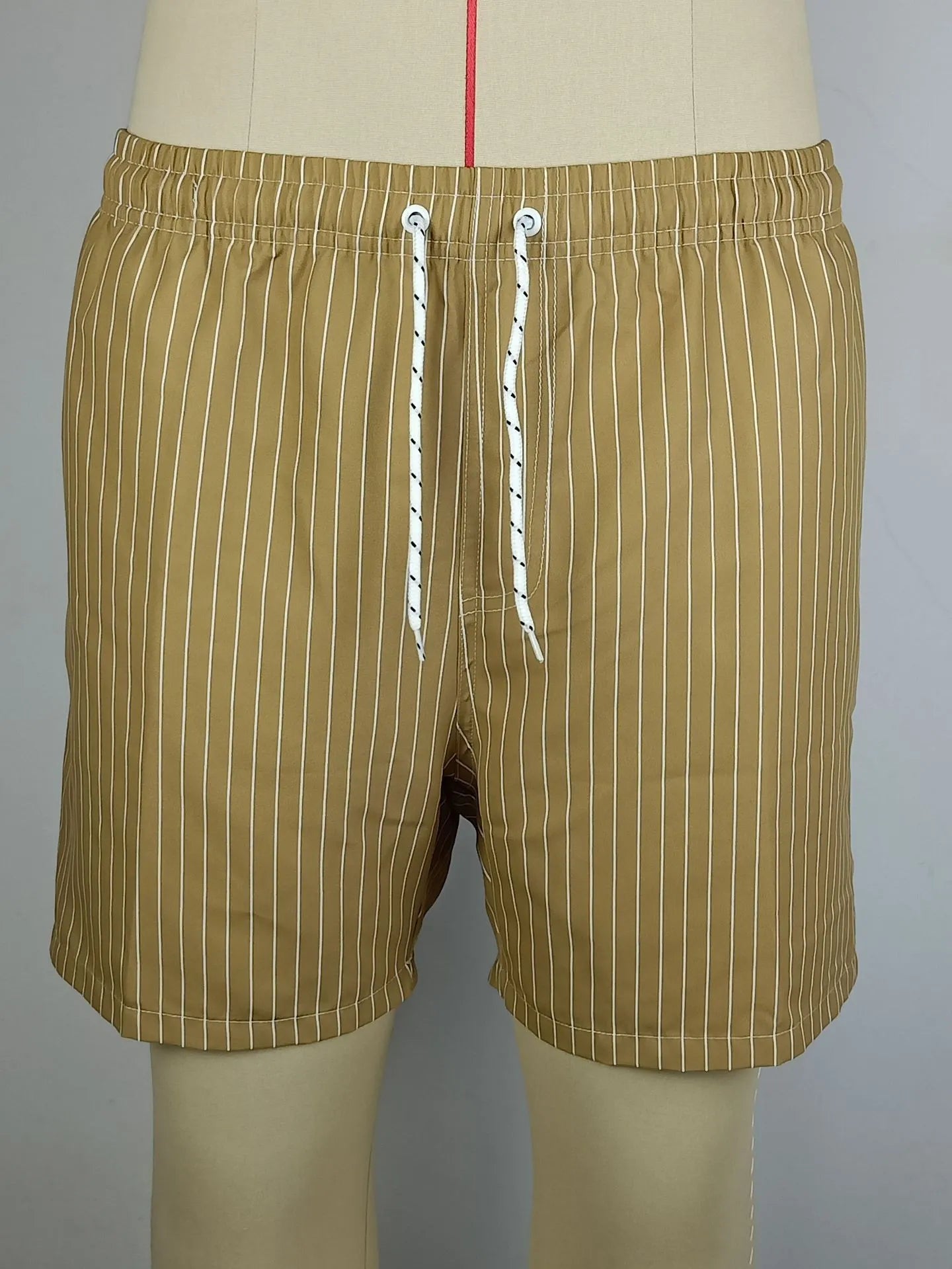 Men's striped polyester shorts with straight leg opening and triangle lining in four colour options