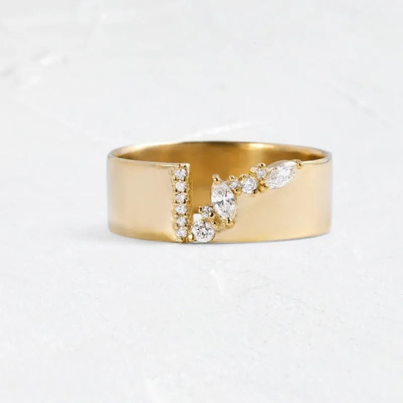 Gold electroplated women's ring with zircon stone, available in sizes 6 to 10