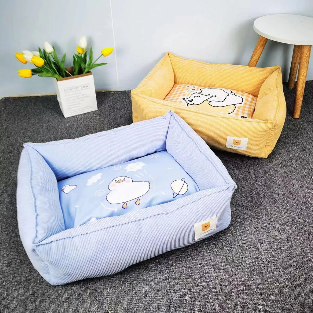 Light blue winter dog nest with soft velvet lining, shown in a 50x40cm size.
