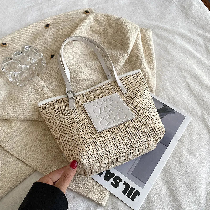 Straw woven women's shoulder bag with three-dimensional pockets and European retro styling