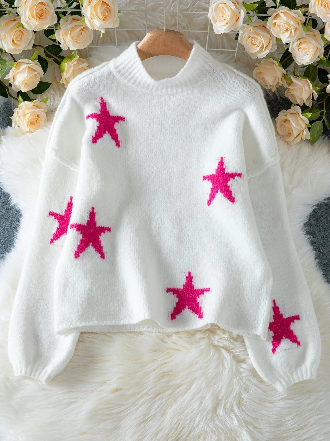 White women's turtleneck pullover with star pattern in thick imitation velvet fabric