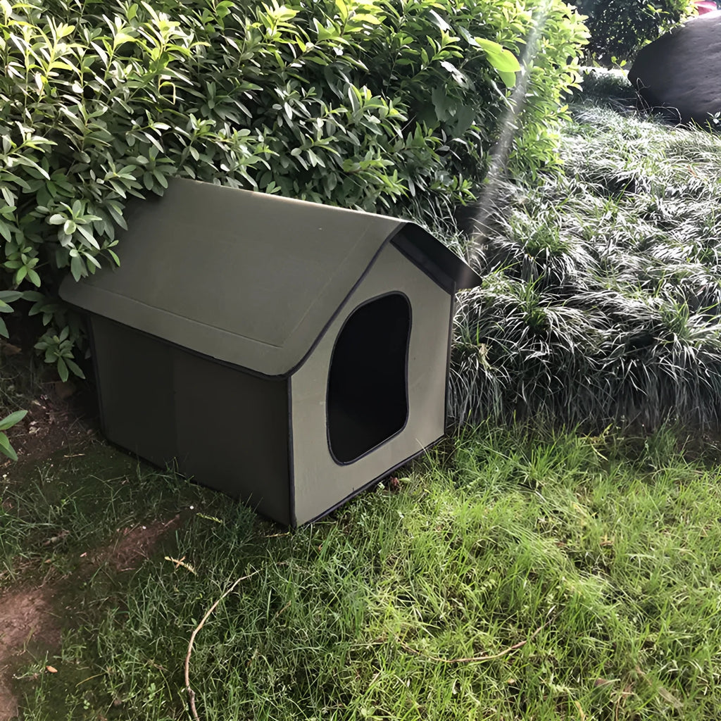 Outdoor waterproof dog kennel in army green chemical fibre, size L, with optional door curtain