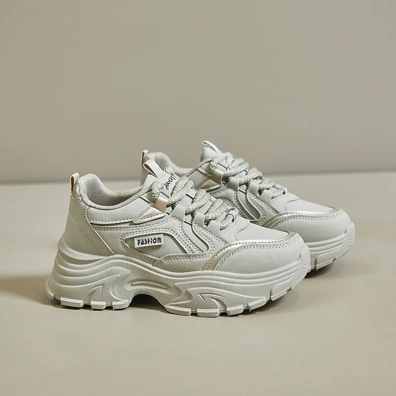 Breathable sports height increasing low-top shoes for women in black with T-shaped tie and rubber sole