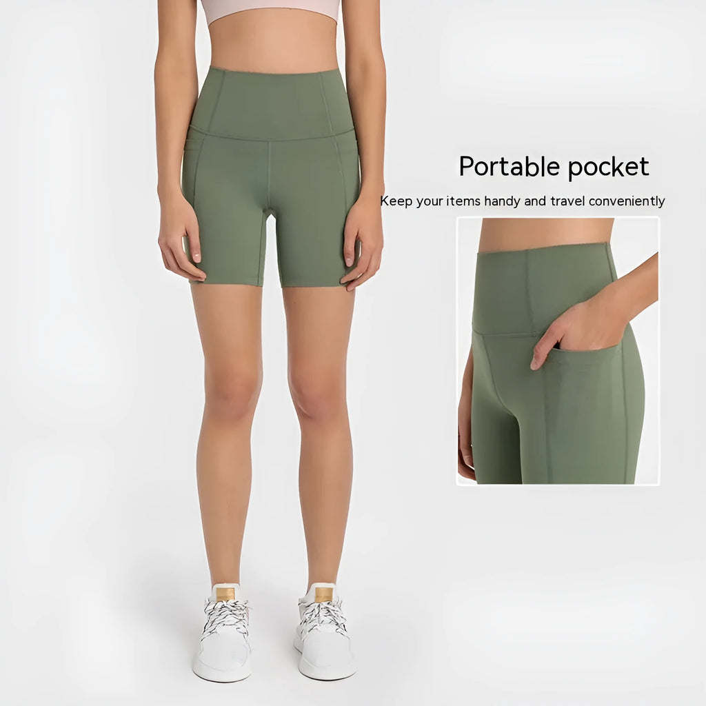 Women's cotton blend sports shorts in fifth pants length with Super Stretch fabric