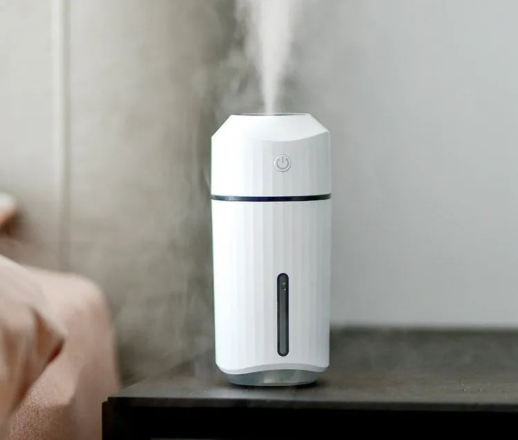 Mini car humidifier white columnar shape with USB cable 320mL