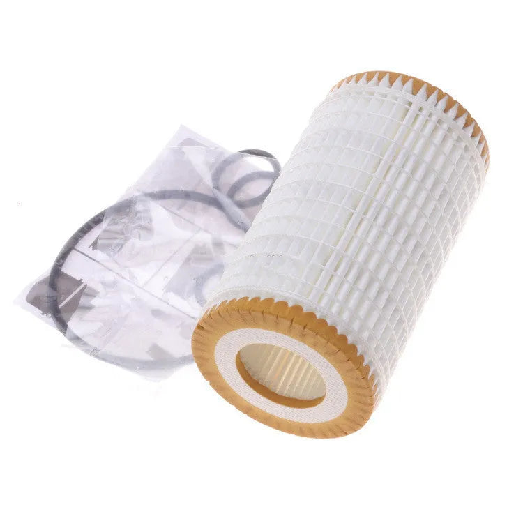 HU718 5X oil filter with polyester mesh and wire wound filter element showing 10mm connections