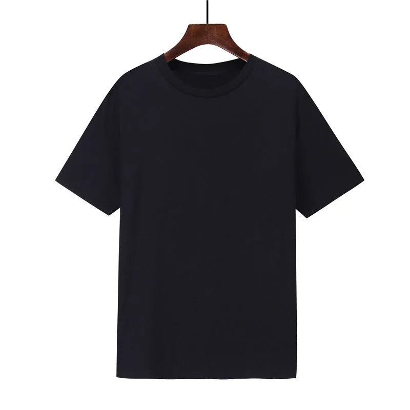 Men's loose fit cotton T-shirt in black with short sleeves and printed design