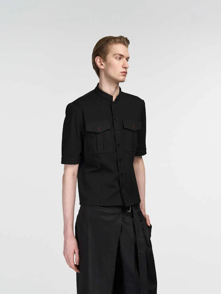 Handmade black half-sleeve hunting shirt with a shirt collar and single-breasted placket.