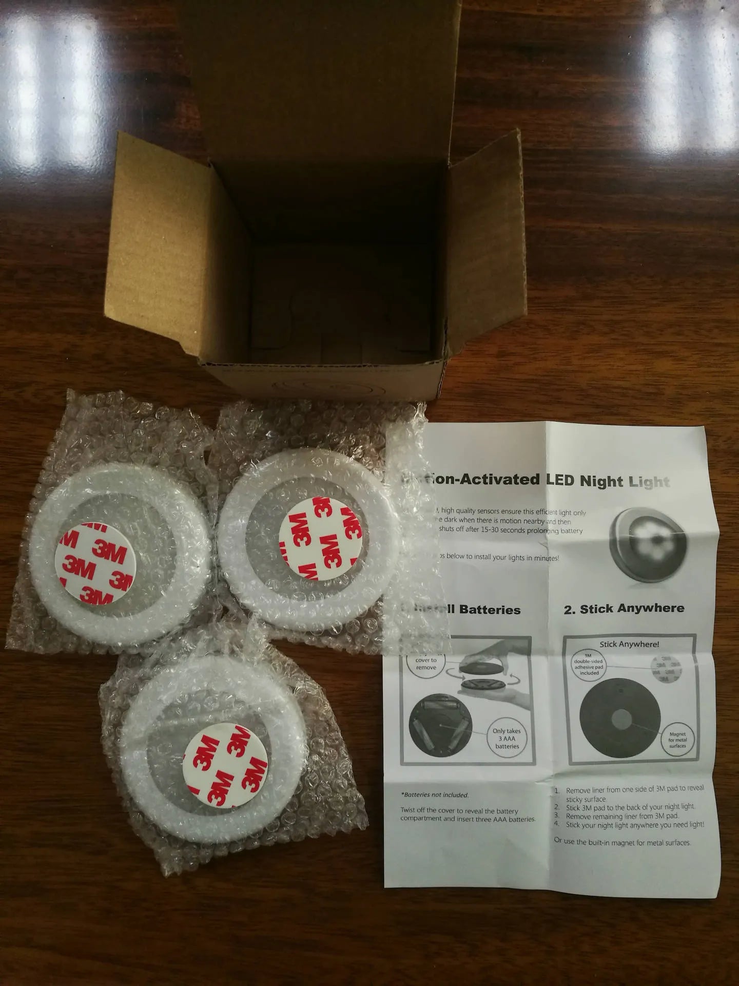 6LED motion sensor night light with strong magnetic base and adhesive pad for cabinet or ceiling mounting