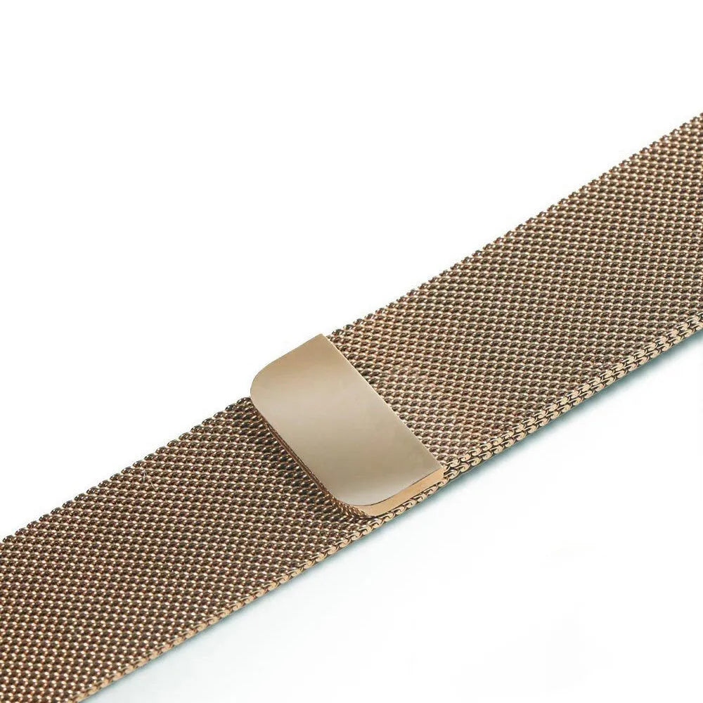 Stainless steel watch strap in silver colour for 38mm or 42mm watch cases.