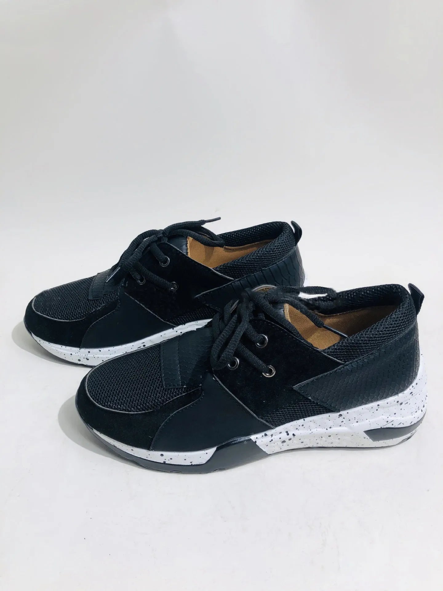 Women's casual wedge-heel sports sneakers in multiple colour patterns with suede upper and round toe