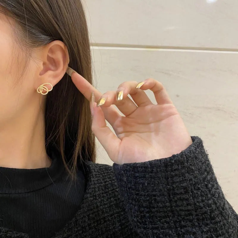 925 sterling silver butterfly stud earrings with diamond accents, Chinese style, electroplated finish, two colour variants