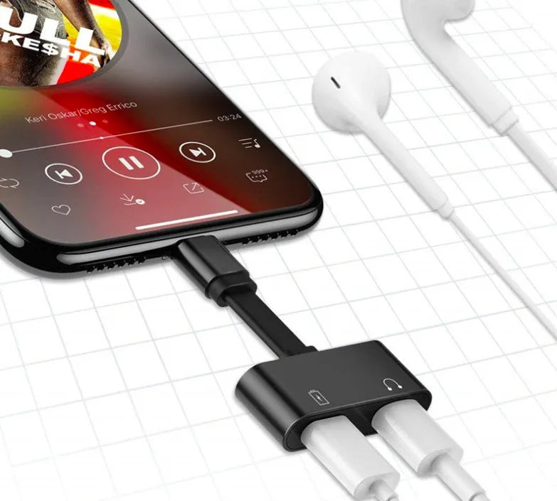 Black 2 in 1 Lightning adapter with aluminium alloy shell and TPE cable, compact size 20x9.3x5.3mm