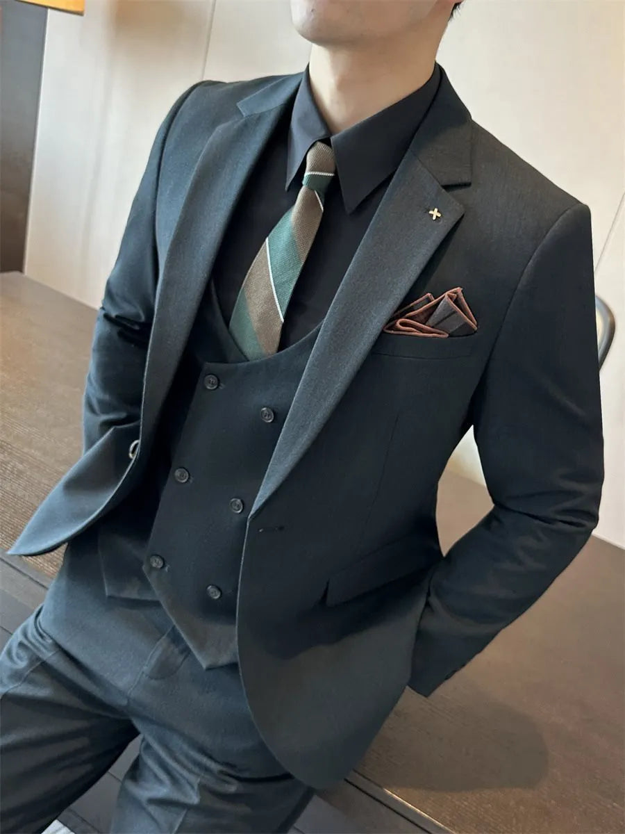 Men's slim fit business formal wear in chemical fibre blend fabric available in three colours