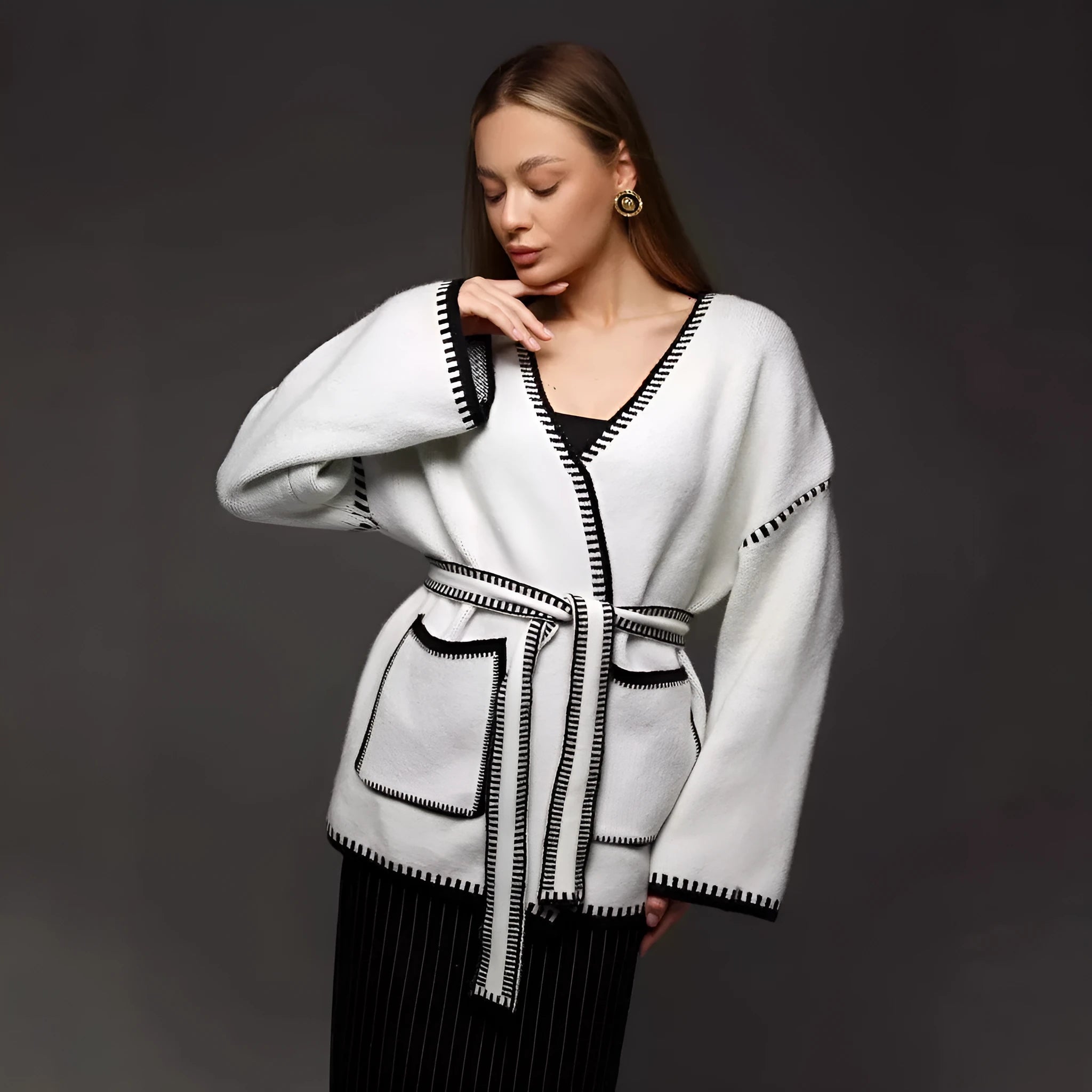 Loose knitted cardigan with lace-up front in imitation cashmere blend fabric