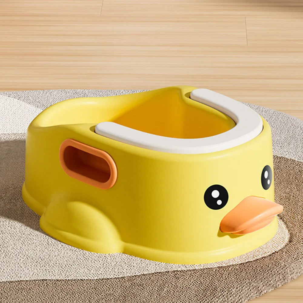 Blue PVC duck-shaped bath tub for washing small dogs and cats at home without electricity