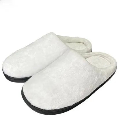 Pattern-printed flannel indoor slippers with a TPR rubber sole and polyester lining.