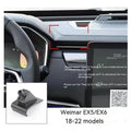 GOODWAY car mobile phone bracket with 360-degree rotation mounted on vehicle dashboard