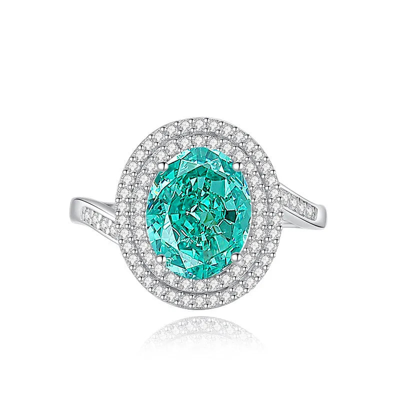 S925 silver emerald ring for women with a geometric design and an inlaid high carbon diamond centre stone.