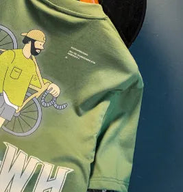 Men's green loose fit short sleeve t-shirt with trendy Literary Youth style print.
