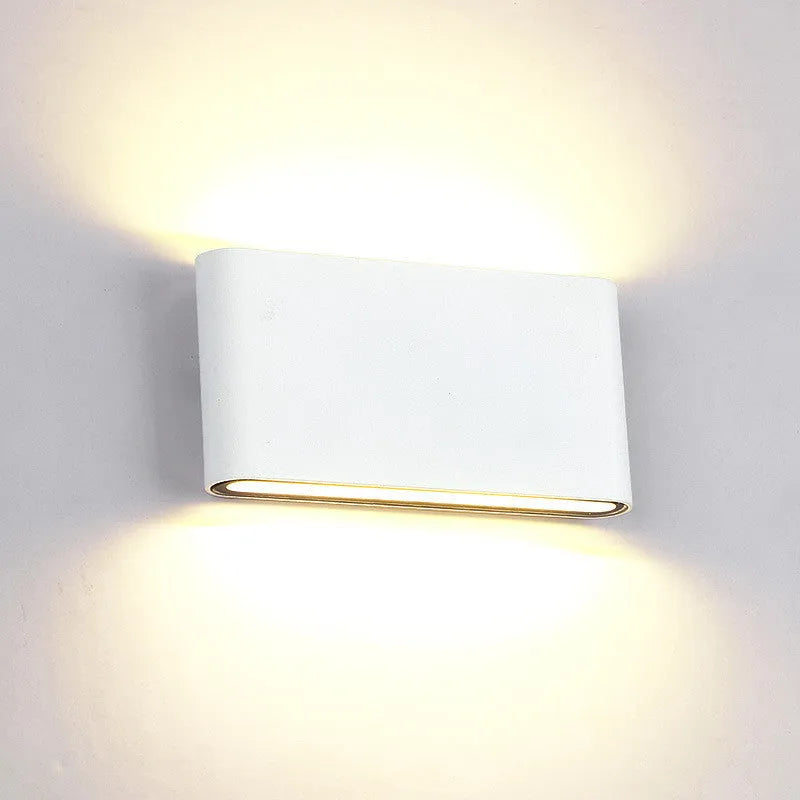 Waterproof aluminium wall lamp in black finish for balcony or aisle use with warm white light output