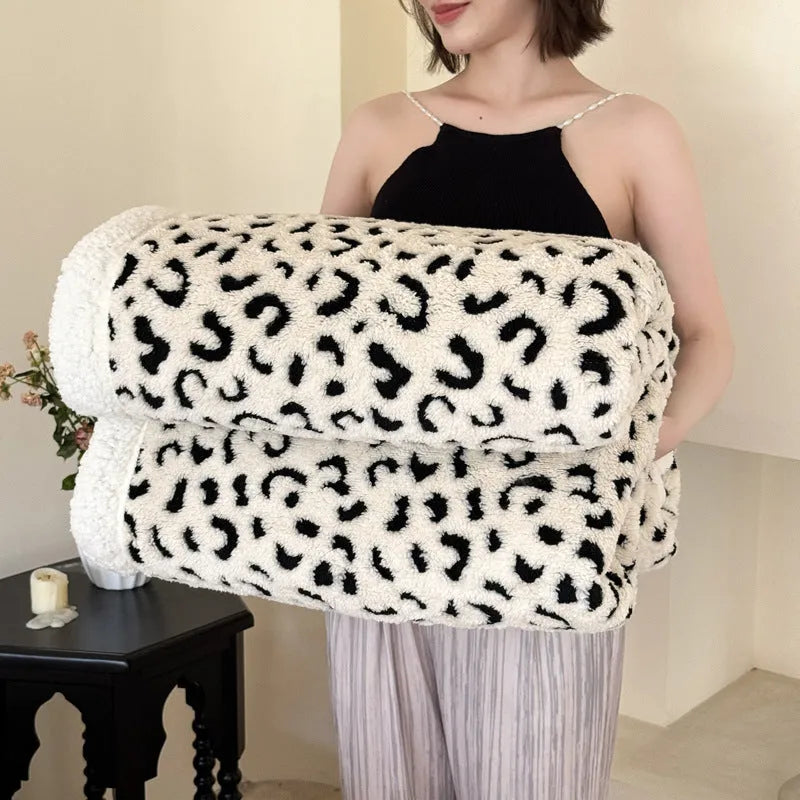 Double-layer leopard jacquard taffeta blanket with zebra pattern in multiple colour options