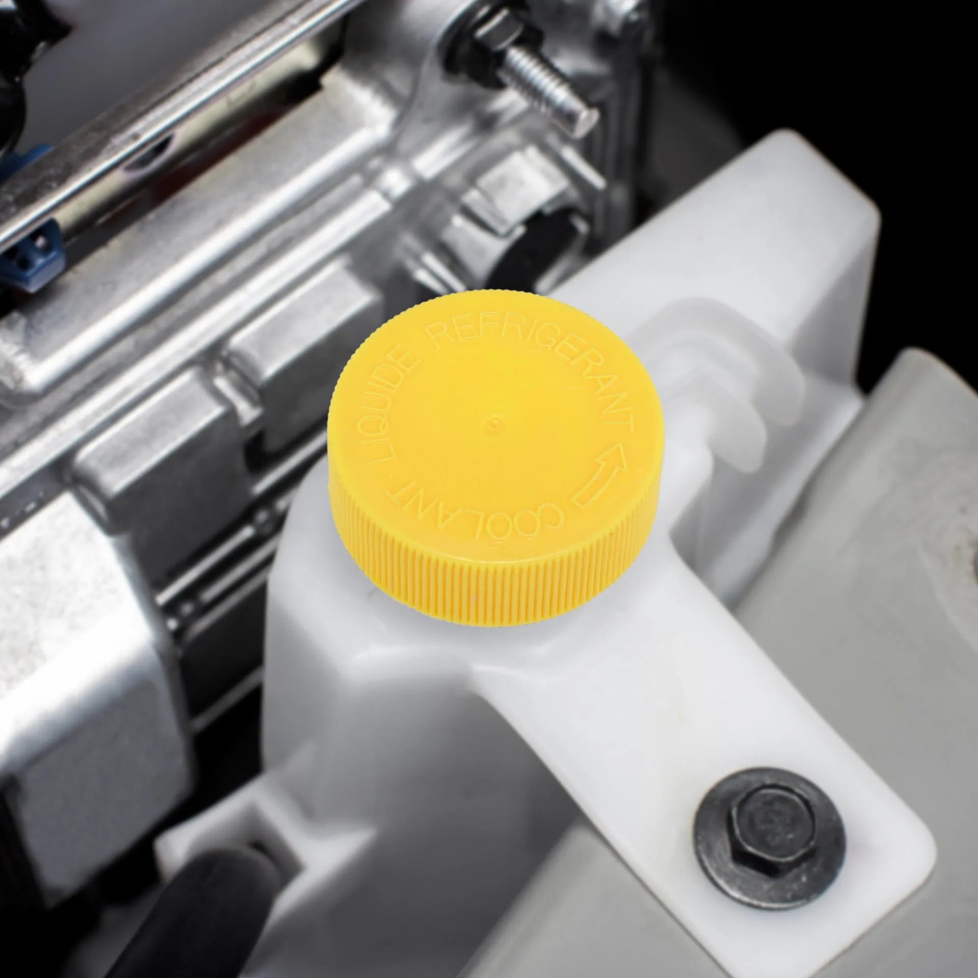 Black vice kettle cover coolant cover for Nissan Mazda Infiniti Qi Chen engine bay