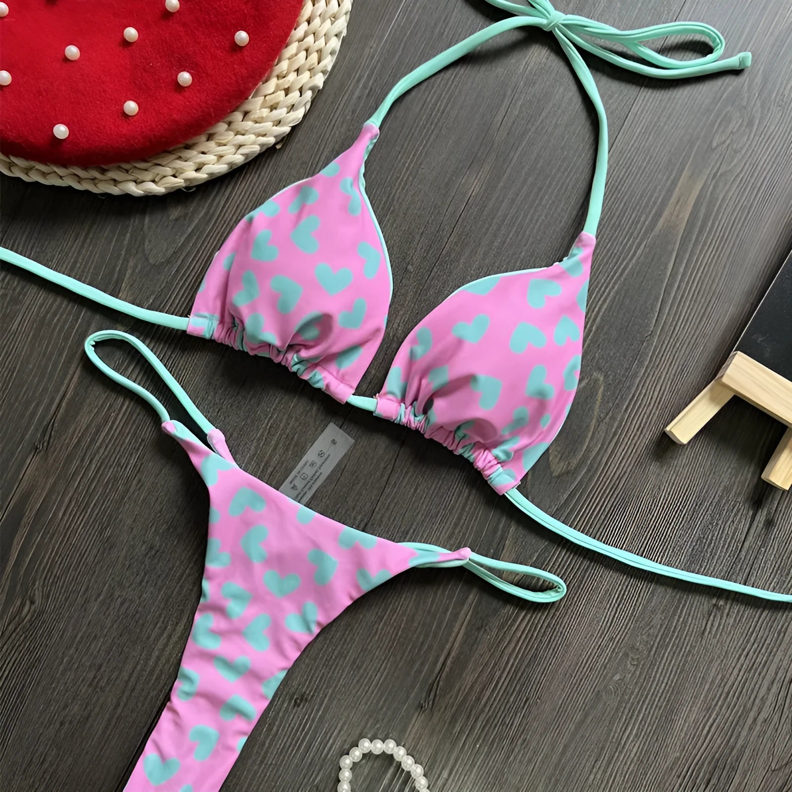 Heart print swimsuit bikini set with backless design and split high-cut leg style in quick-dry nylon fabric