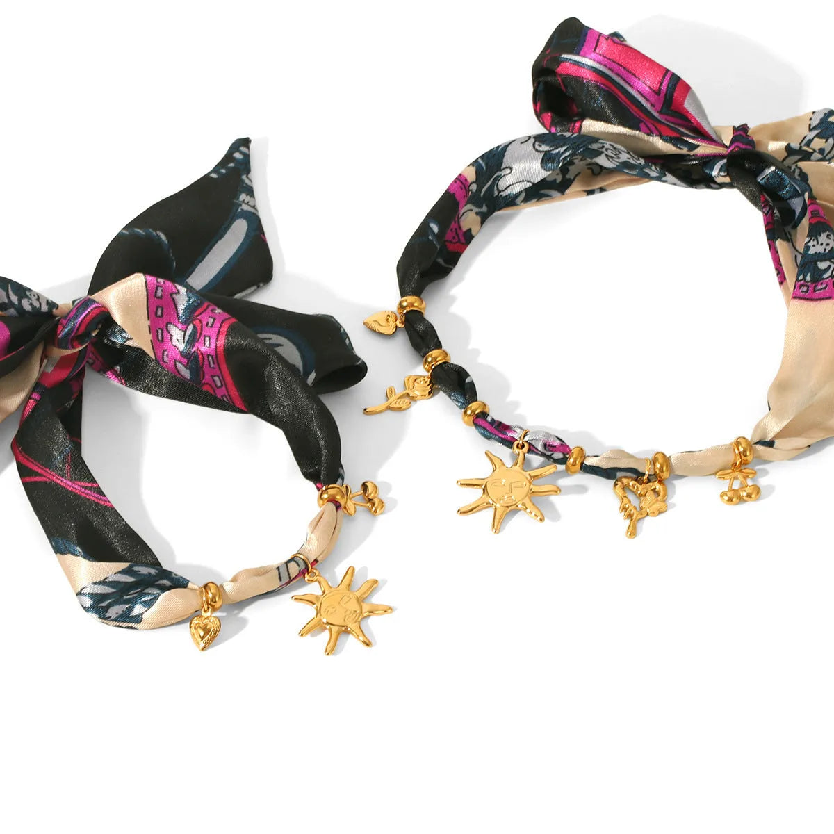 Children's stainless steel sunflower necklace and bracelet set in ins style on a light background